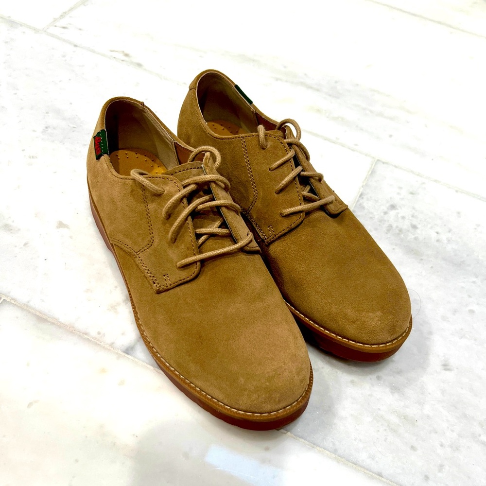 Tan Bass Exeter Buck Tie Shoes